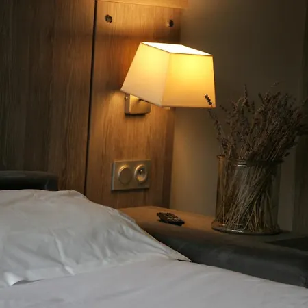 Hotel Adonis - Albion 3*