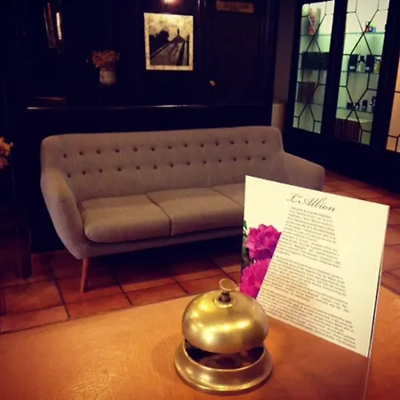 Adonis - Albion 3* Ajaccio (Corsica)