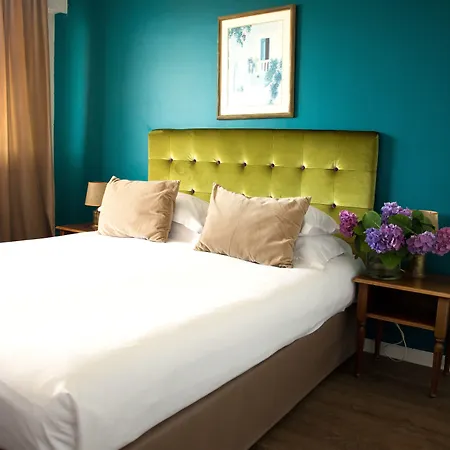 Albion Hotel 3*